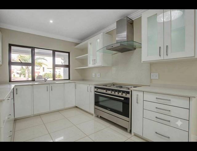 4 BEDROOM PROPERTY TO RENT IN DAINFERN RIDGE